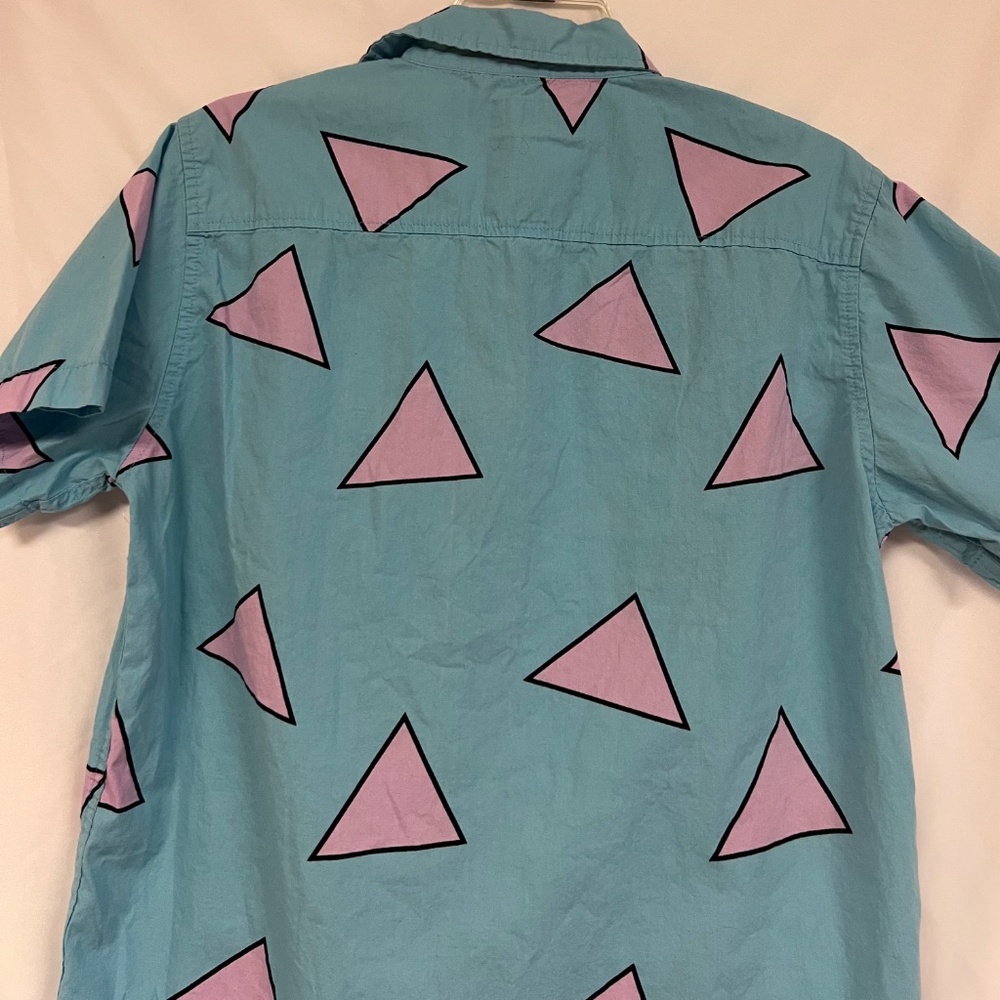 Nickelodeon Box Lunch "Rocko's Modern Life" button up shirt size small - Picture 6 of 7